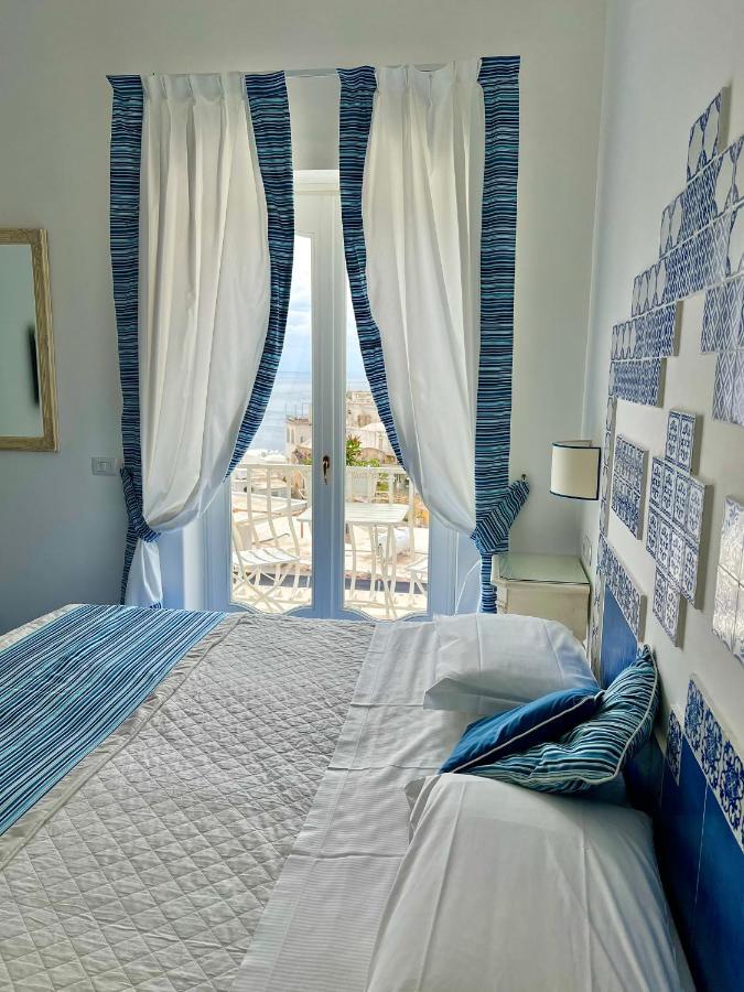 Hotel Villa Delle Palme In Positano Buitenkant foto