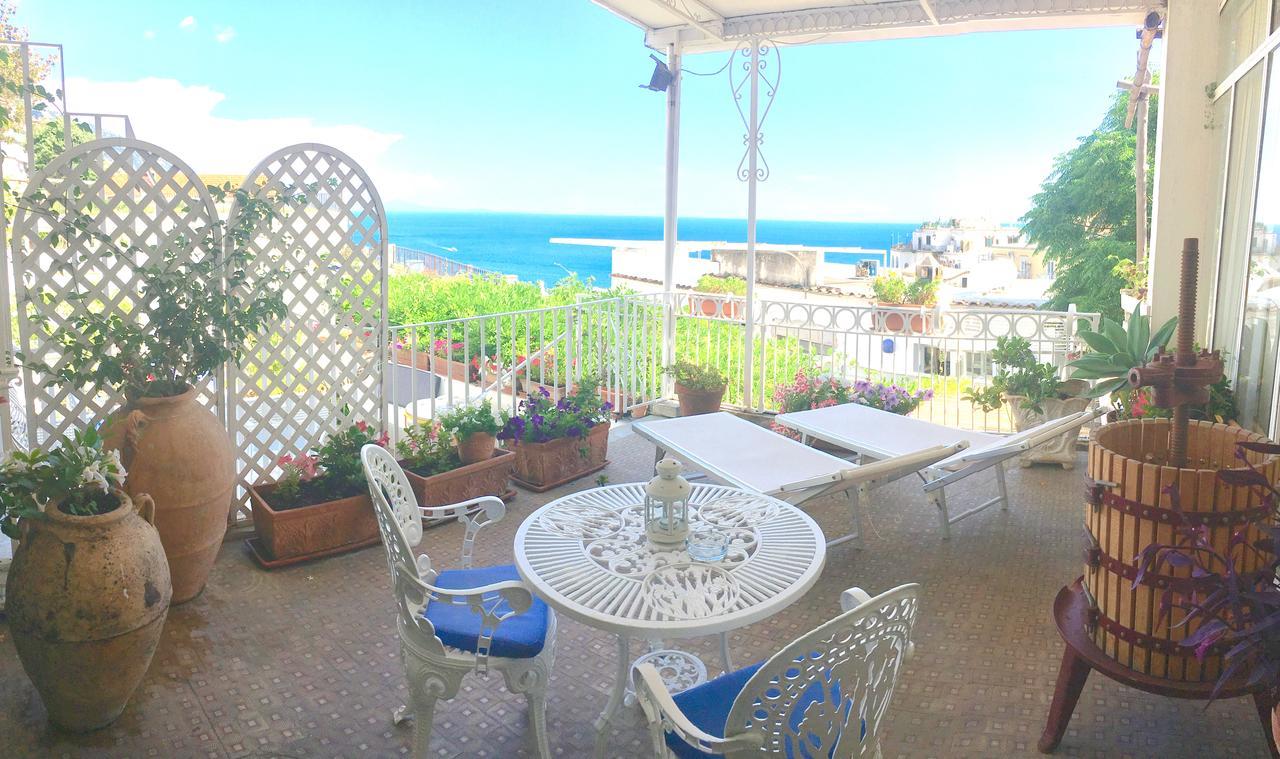 Hotel Villa Delle Palme In Positano Buitenkant foto